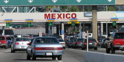 A car crossing the Mexican border